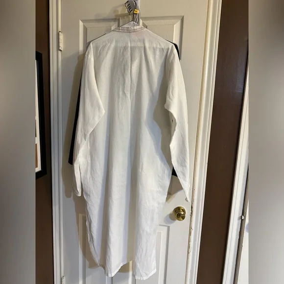 White Long Sleeve Tunic FLAWED - Picture 5 of 7